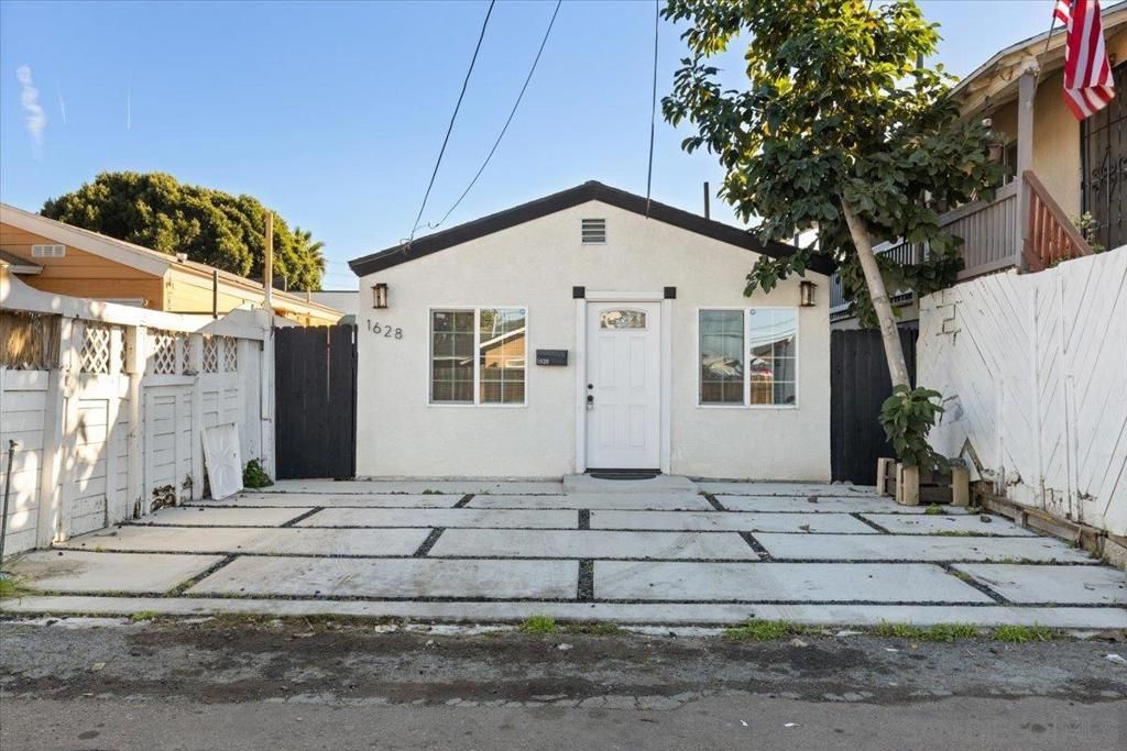 1628 C Ave, National City, CA 91950