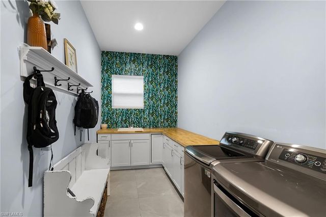 1252 Biltmore DR, Fort Myers, FL 33901