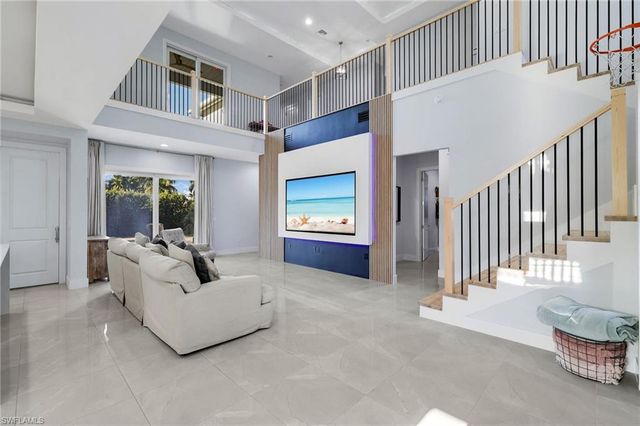 1252 Biltmore DR, Fort Myers, FL 33901
