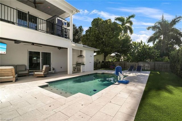 1252 Biltmore DR, Fort Myers, FL 33901