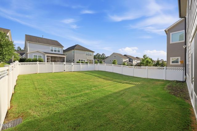 305 Ivy Arbor Way, Holly Springs, NC 27540