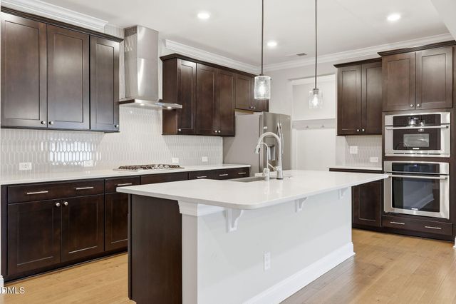 305 Ivy Arbor Way, Holly Springs, NC 27540