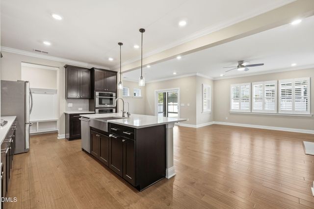 305 Ivy Arbor Way, Holly Springs, NC 27540