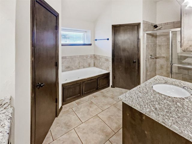11125 NW 8th Street, Yukon, OK 73099