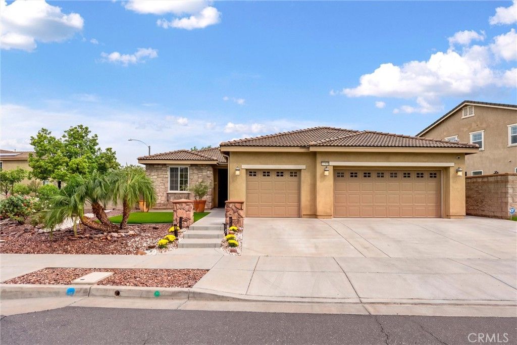 11908 Confluence Dr, Jurupa Valley, CA 91752 — photo 2