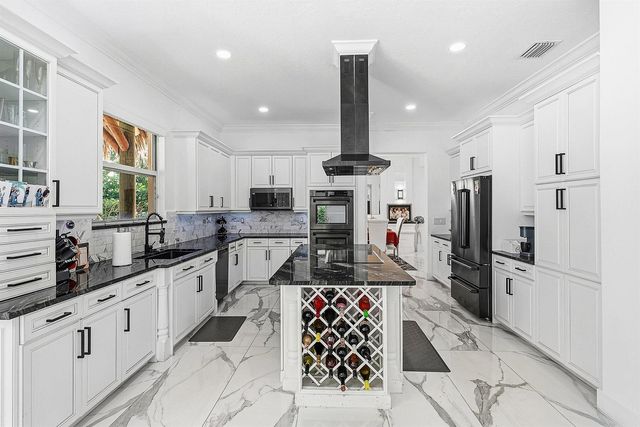 9232 Pineville Drive, Lake Worth, FL 33467