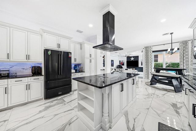 9232 Pineville Drive, Lake Worth, FL 33467