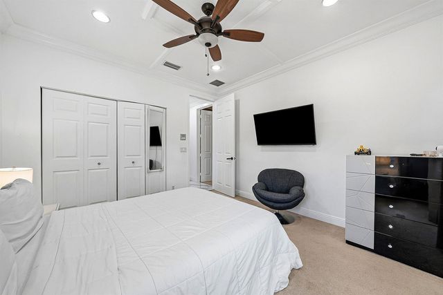 9232 Pineville Drive, Lake Worth, FL 33467