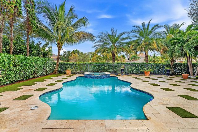 9232 Pineville Drive, Lake Worth, FL 33467
