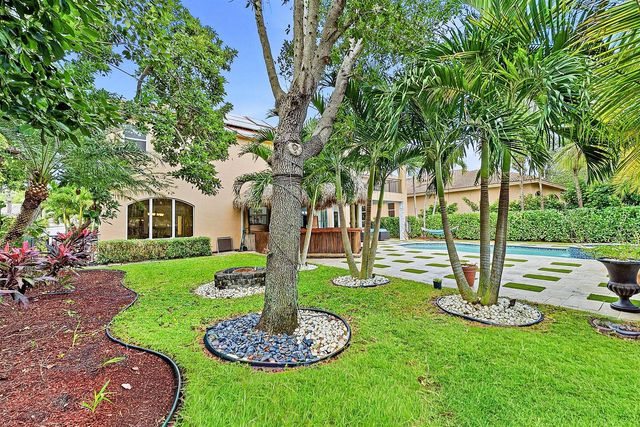 9232 Pineville Drive, Lake Worth, FL 33467