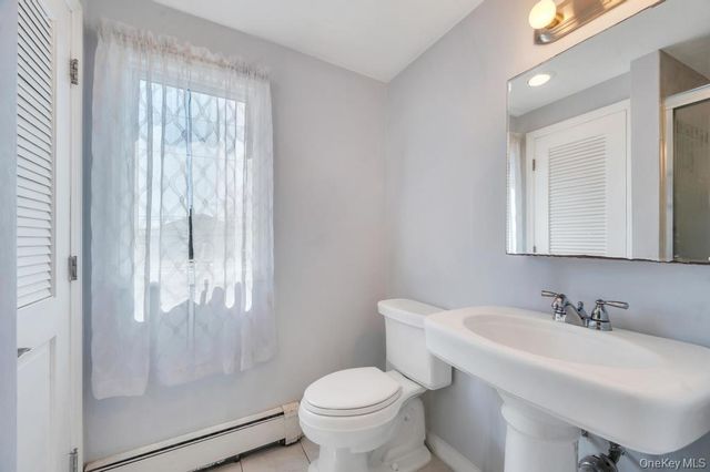 398 33rd Street, Lindenhurst, NY 11757