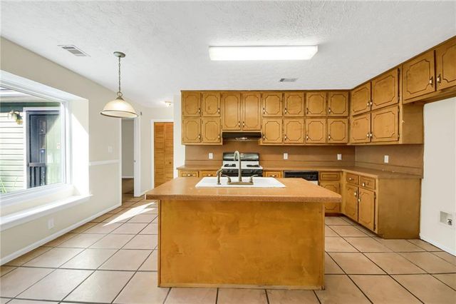 357 Falling Timber Court, Stockbridge, GA 30281