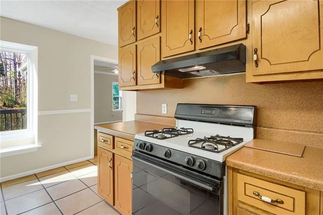 357 Falling Timber Court, Stockbridge, GA 30281