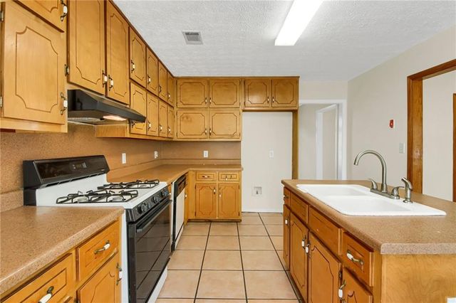 357 Falling Timber Court, Stockbridge, GA 30281