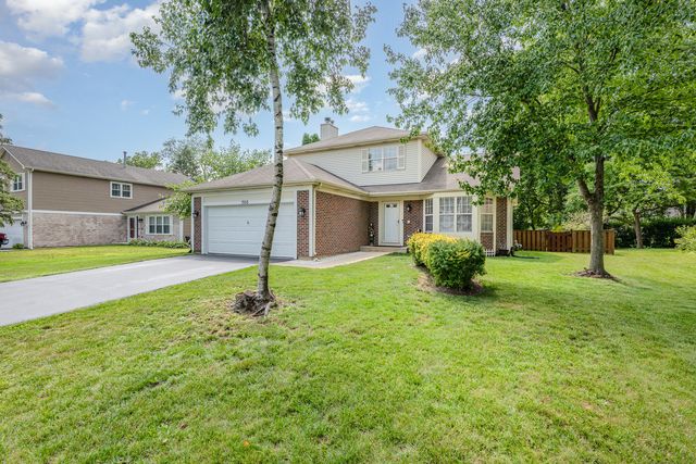 700 Lilac Drive, Algonquin, IL 60102