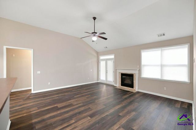 106 E Haven Court, Kathleen, GA 31047