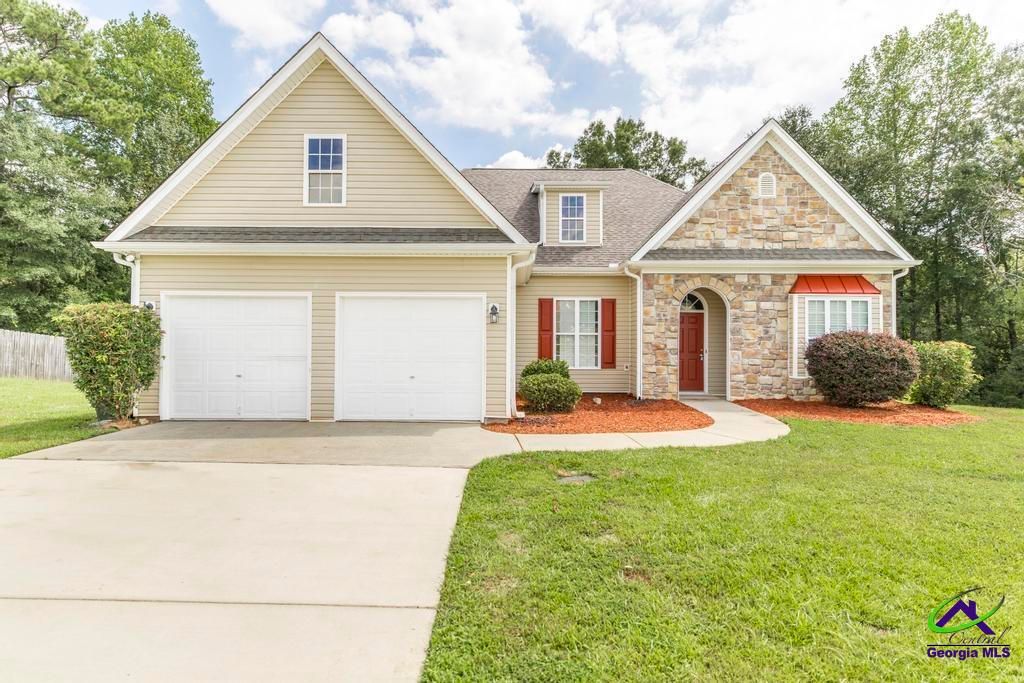 106 E Haven Court, Kathleen, GA 31047