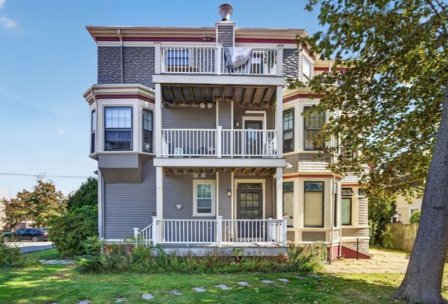 254 Lafayette St 2F, Salem, MA 01970