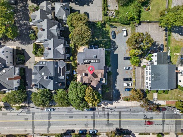 254 Lafayette St 2F, Salem, MA 01970