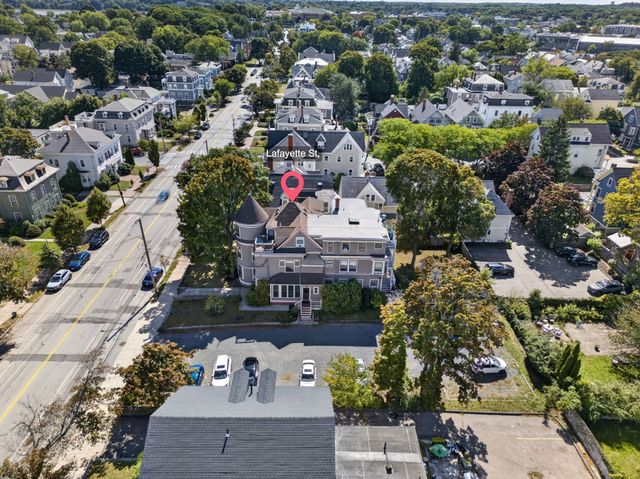 254 Lafayette St 2F, Salem, MA 01970