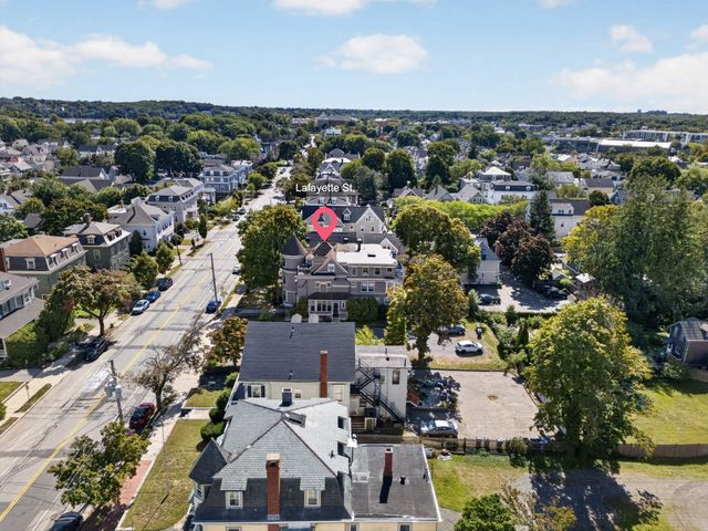 254 Lafayette St 2F, Salem, MA 01970
