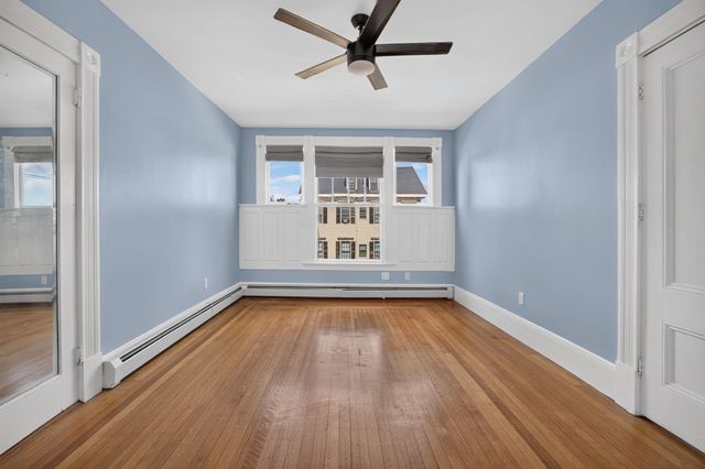 254 Lafayette St 2F, Salem, MA 01970