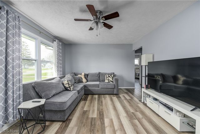 572 Bell Avenue, Elyria, OH 44035