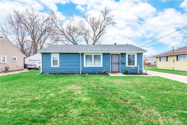 572 Bell Avenue, Elyria, OH 44035