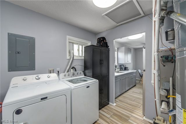 572 Bell Avenue, Elyria, OH 44035