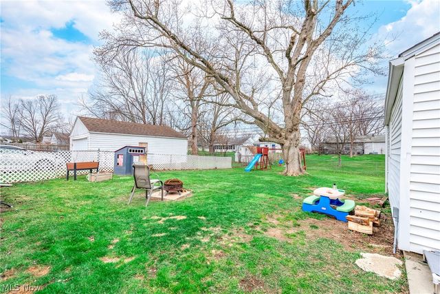 572 Bell Avenue, Elyria, OH 44035