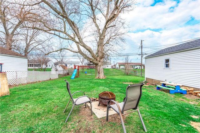 572 Bell Avenue, Elyria, OH 44035