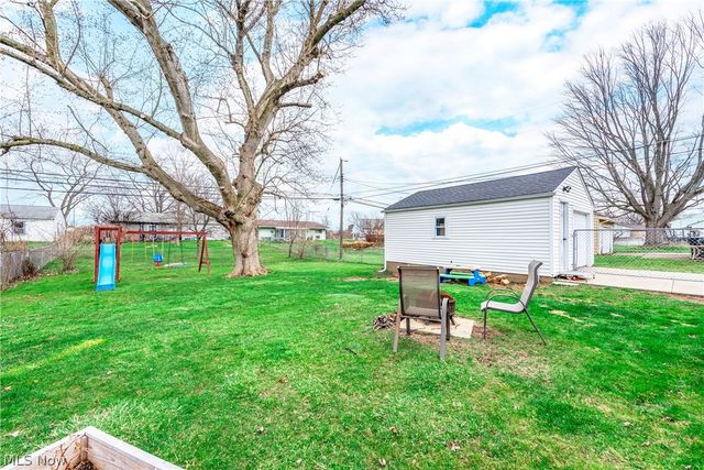 572 Bell Avenue, Elyria, OH 44035