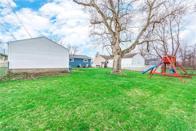 572 Bell Avenue, Elyria, OH 44035