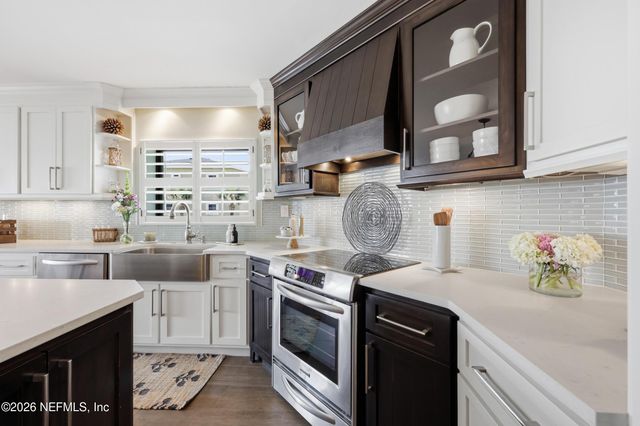 1951 OCEAN Drive S 2A, Jacksonville Beach, FL 32250