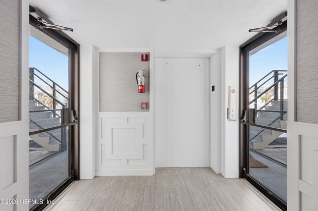 1951 OCEAN Drive S 2A, Jacksonville Beach, FL 32250