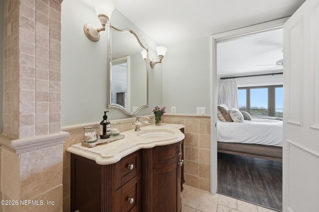 1951 OCEAN Drive S 2A, Jacksonville Beach, FL 32250