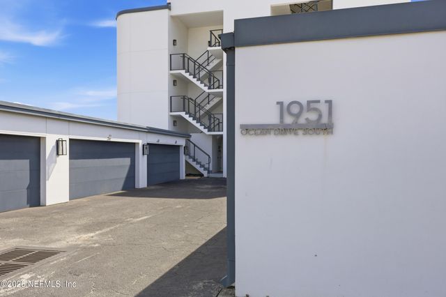 1951 OCEAN Drive S 2A, Jacksonville Beach, FL 32250