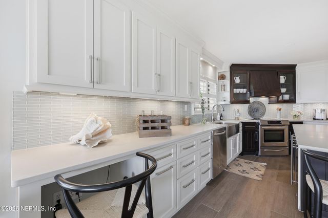 1951 OCEAN Drive S 2A, Jacksonville Beach, FL 32250