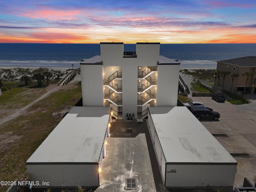 1951 OCEAN Drive S 2A, Jacksonville Beach, FL 32250