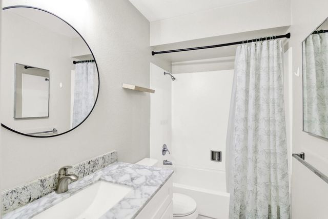 4109 E Orangeburg Ave, Modesto, CA 95355