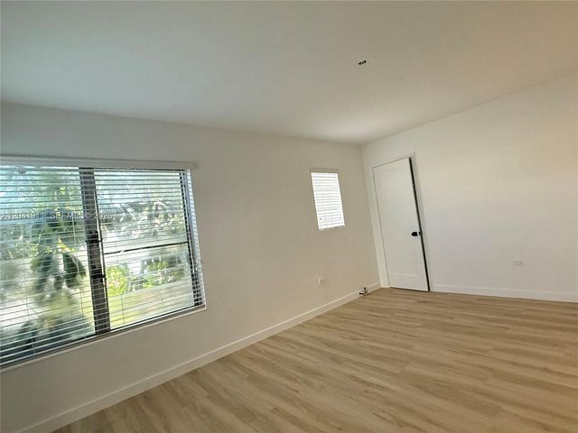 641 10th Street 2, Miami Beach, FL 33139