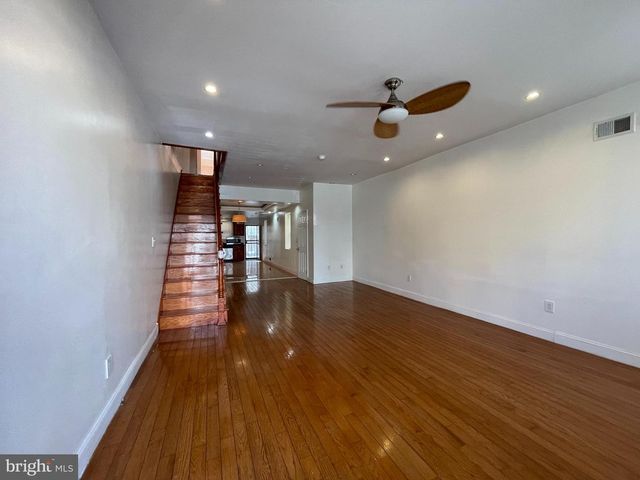 2203 S 5TH ST, Philadelphia, PA 19148
