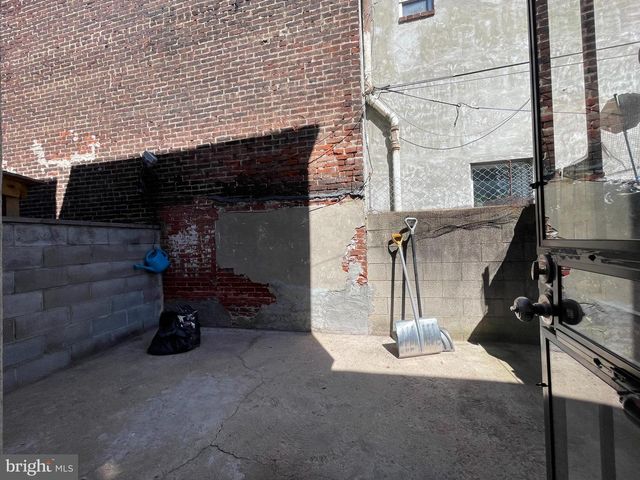 2203 S 5TH ST, Philadelphia, PA 19148