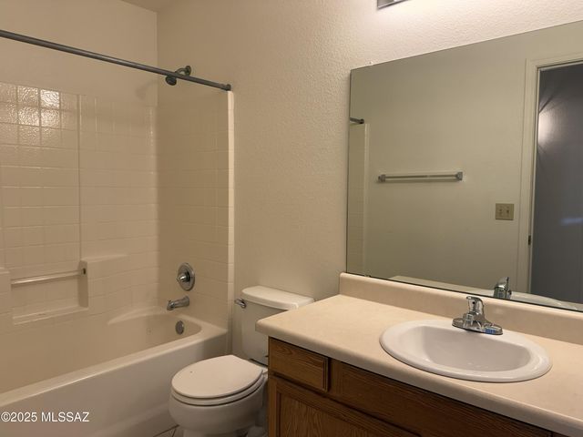 2946 W Ring Tail Drive, Tucson, AZ 85746