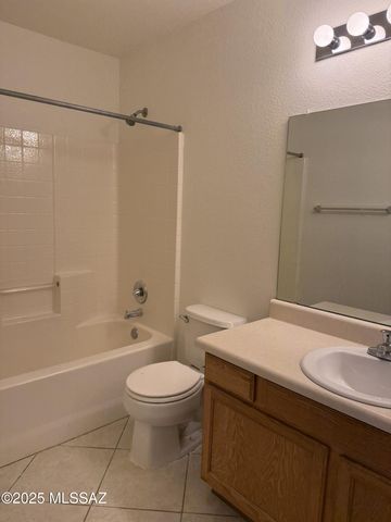 2946 W Ring Tail Drive, Tucson, AZ 85746