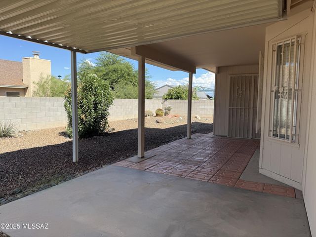 2946 W Ring Tail Drive, Tucson, AZ 85746