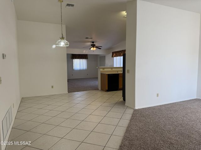 2946 W Ring Tail Drive, Tucson, AZ 85746
