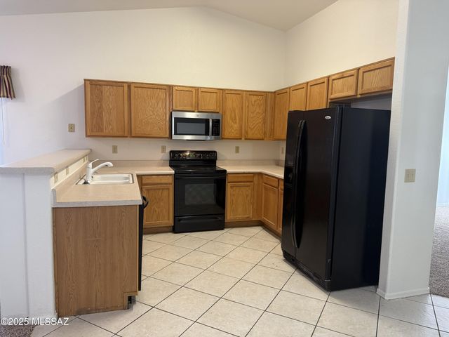 2946 W Ring Tail Drive, Tucson, AZ 85746