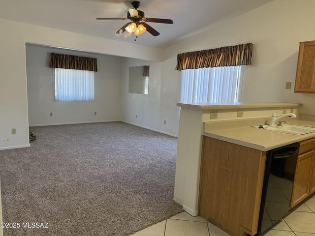 2946 W Ring Tail Drive, Tucson, AZ 85746