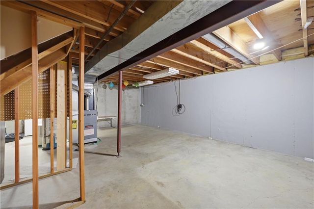 131 SW Donovan Road, Lee's Summit, MO 64063
